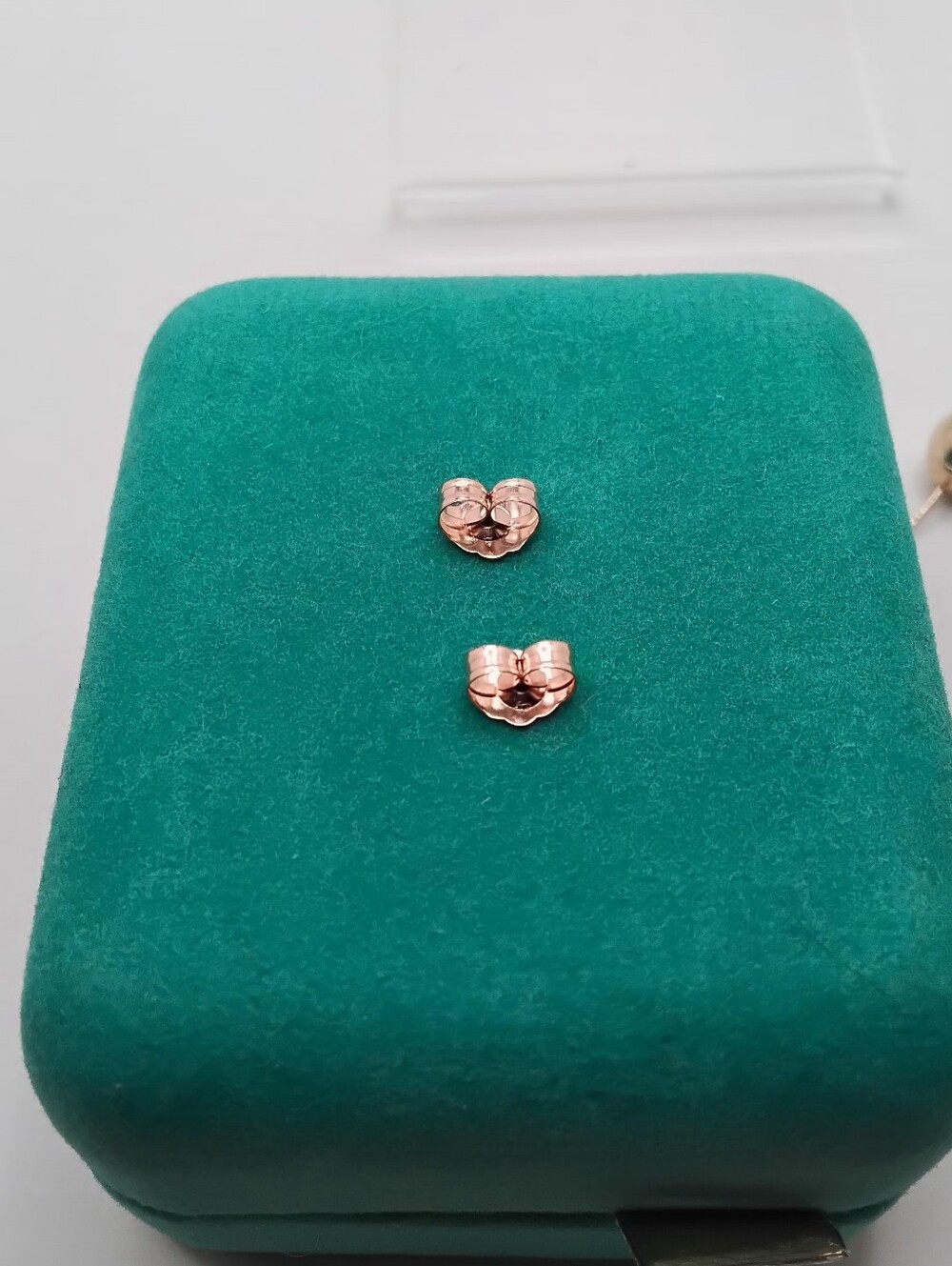 Eternagold 14KT Yellow Gold Ball Stud Earrings 7mm - EUC - Picture 11 of 16